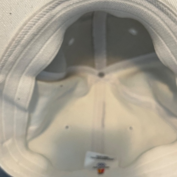 Vancouver 2010 Olympics hat new with tags - Picture 7 of 7